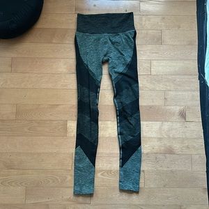 Alo workout yoga leggings